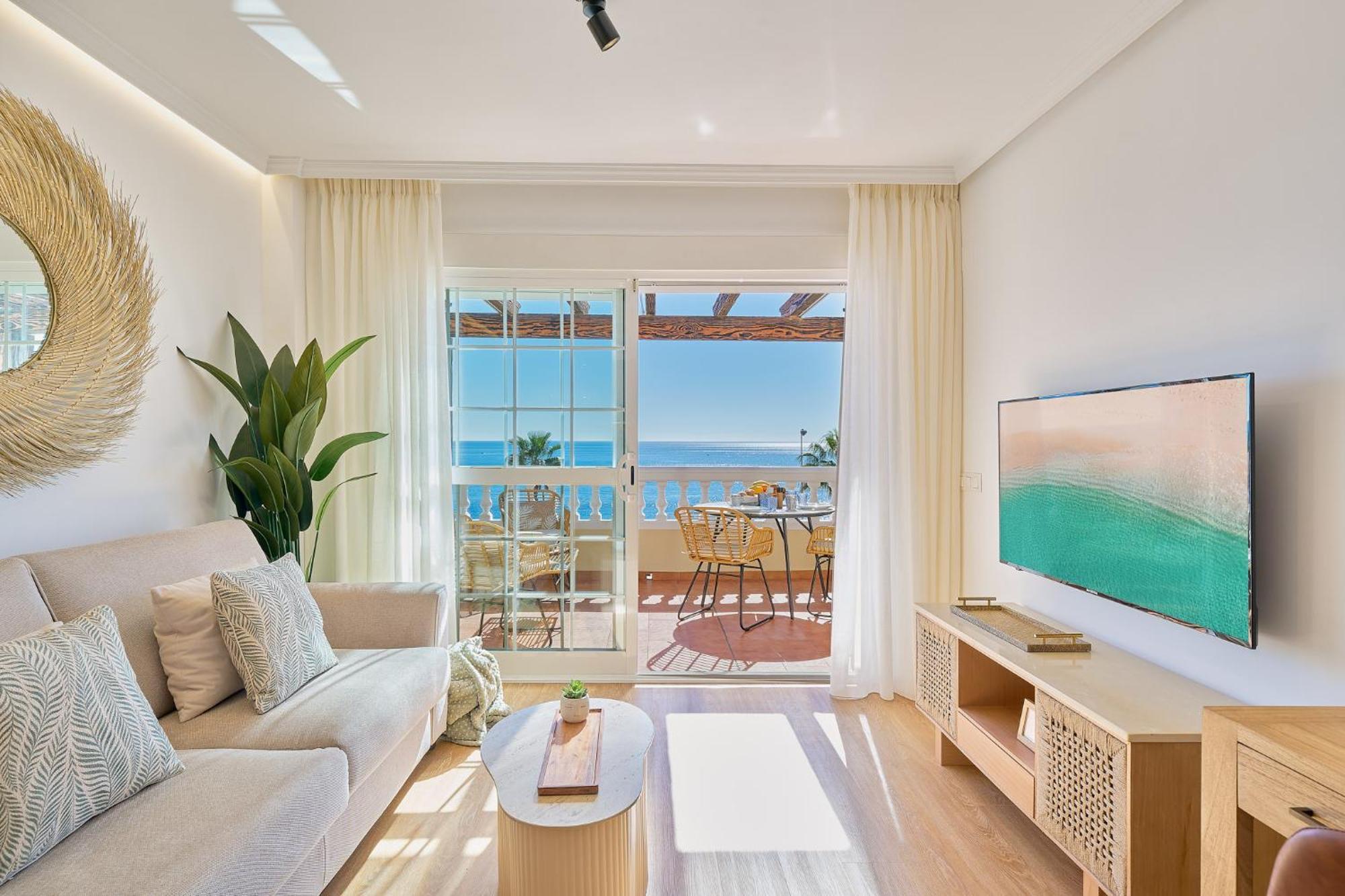 Sea La Vie By Lovely Rentals Benalmadena Bagian luar foto